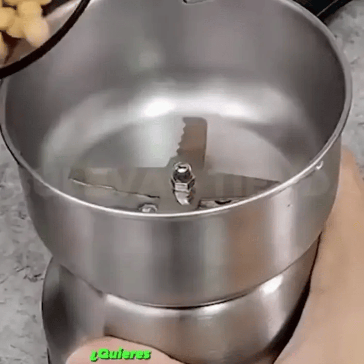 GrindMaster™ – Tu aliado para moler sin esfuerzo.